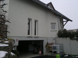 Photo de la maison avant la construction d'une extension en bois